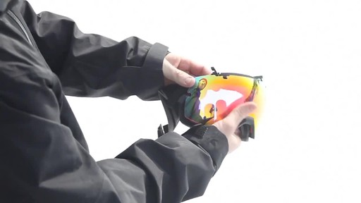 SMITH I/OX Snow Goggles Lens Change - image 8 from the video